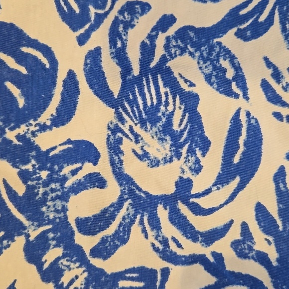 Lilly Pulitzer Blue/White Lobster & Crab Design Top - Picture 3 of 6